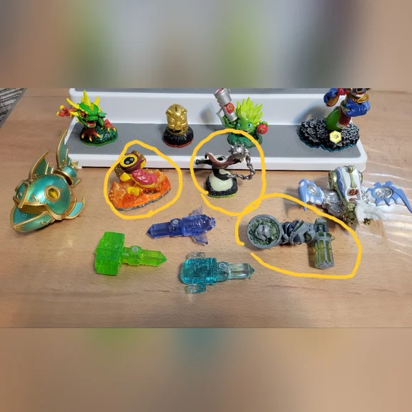 17 Pieces Skylanders Bundle Giants, Trap Team, SuperChargers, SWAP FORCE LOOSE - Picture 9 of 16